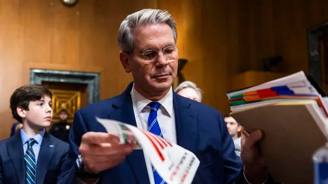 epa11828758 Scott Bessent, President-elect Donald Trump's nominee to be Secretary of the Treasury, prepares to testify at his confirmation hearing before the Senate Finance Committee in the Dirksen Senate Office Building in Washington, DC, USA, 16 January 2025. EPA/JIM LO SCALZO