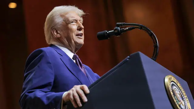 epa11911630 US President Donald J. Trump addresses the Republican Governors Association meeting at the National Building Museum in Washington, DC, USA, 20 February 2025. EPA/SHAWN THEW / POOL