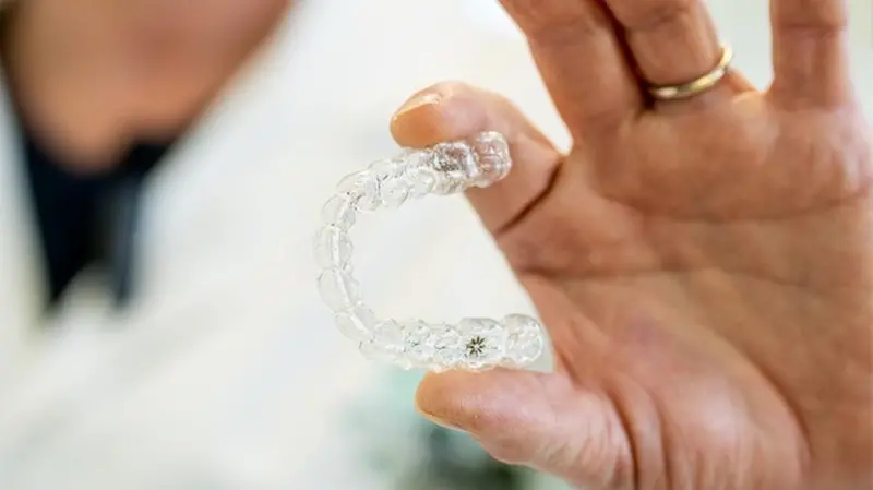 L'ortodonzia trasparente risolve problemi ai bambini e agli adulti