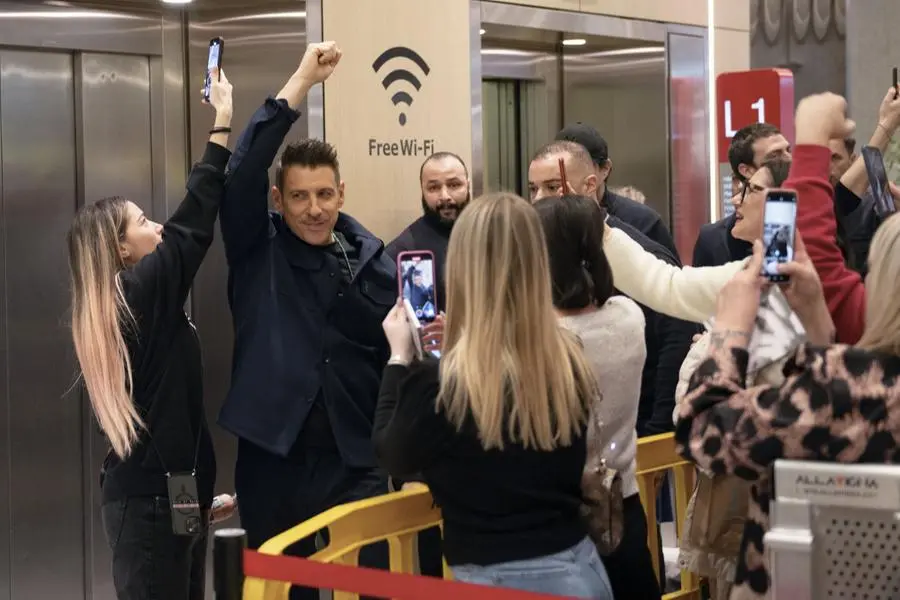 L'instore di Francesco Gabbani a Elnòs