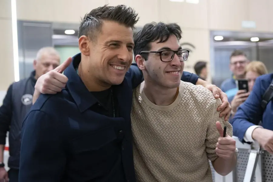 L'instore di Francesco Gabbani a Elnòs