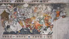 Coloratissimi, i cavalieri si lanciano verso un ignoto nemico