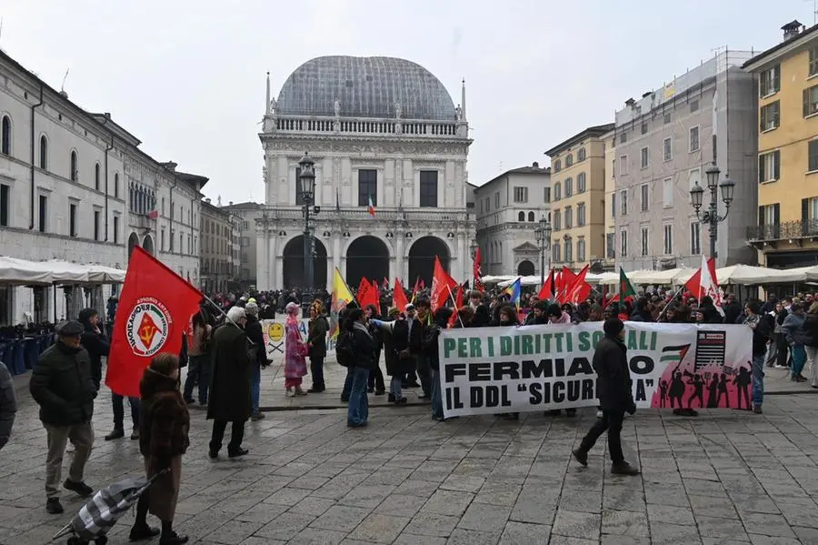 Piazza Loggia, la manifestazione contro il Ddl Sicurezza