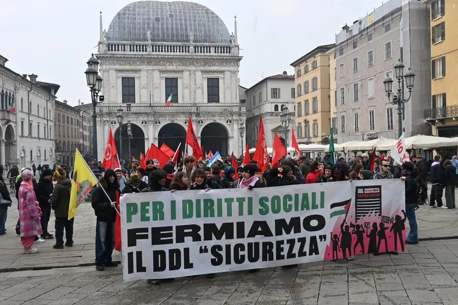 Piazza Loggia, la manifestazione contro il Ddl Sicurezza