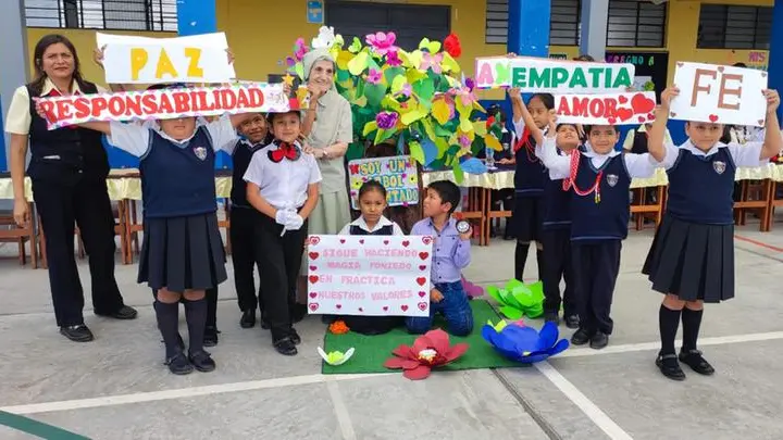 Suor Saveria Menni in una delle scuole da lei fondate