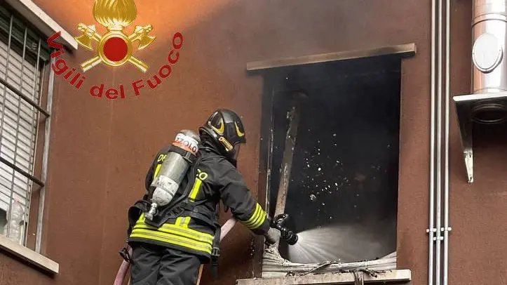 L'incendio in condominio a Coccaglio - Foto Vigili del fuoco