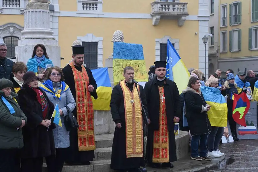 CRONACA BRESCIA PIAZZA MERCATO MANIFESTAZIONE PER L'UCRAINA PER CARINI 23-02-2025 MARCO ORTOGNI NEW EDEN GROUP