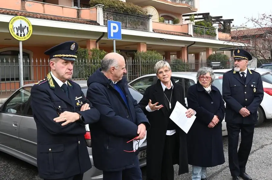 La presentazione dei gruppi per il controllo di vicinato