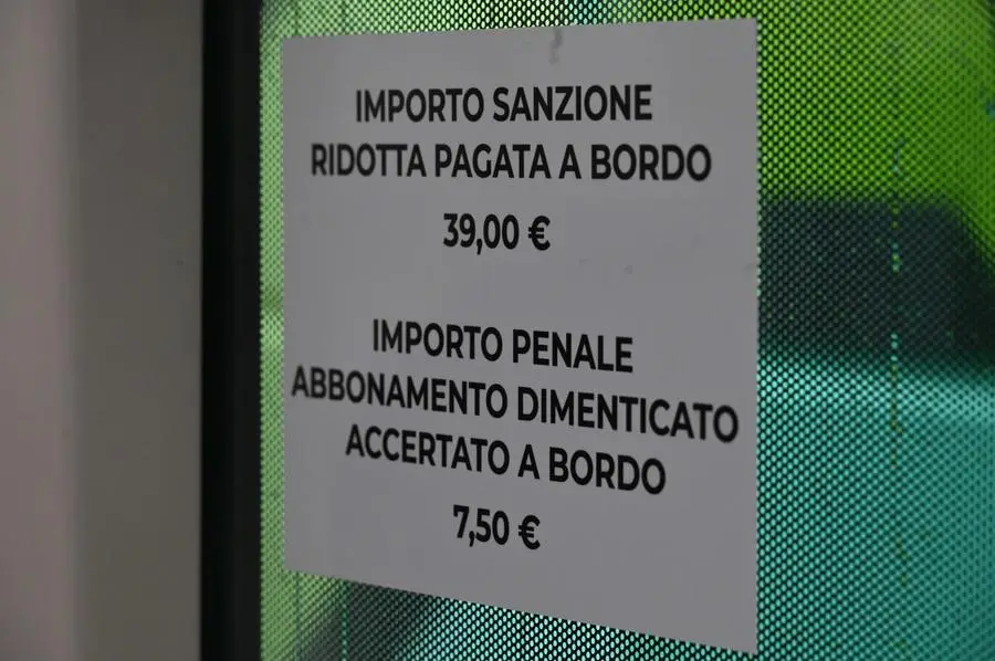 CRONACA BRESCIA PRESENTAZIONE NUOVI AUTOBUS ELETTRICI DI BRESCIA TRASPORTI REDAZIONE CRONACA 25-02-2025 GABRIELE STRADA NEW EDEN GROUP