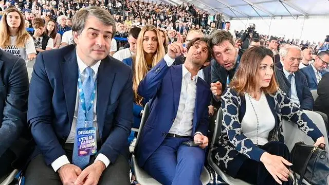 La ministra del turismo Daniela Santanché in platea alla convention di Fratelli d'Italia a Pescara, 28 aprile 2024 ANSA/ Claudio Lattanzio