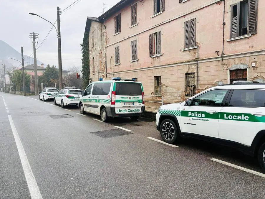 Rezzato, operazioni di sgombero da parte della Polizia locale