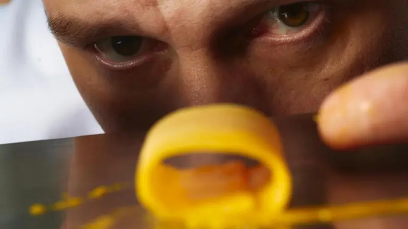 Lo chef Gipponi all'opera - © www.giornaledibrescia.it