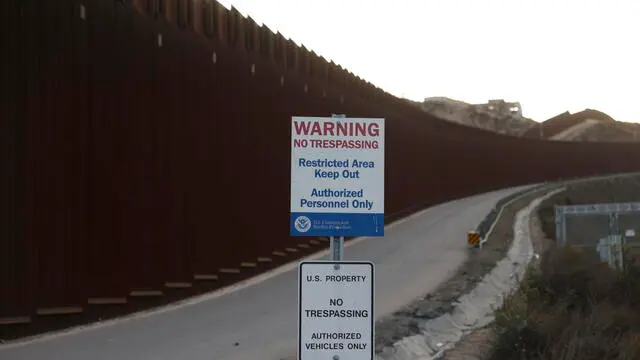 epa11846085 A no trespassing sign is posted on a road alongside the US-Mexico border in San Diego, California, USA, 22 January 2025. The Pentagon announced that it plans to send 1,500 active-duty troops to help secure the US-Mexico border after US President Donald Trump signed executive orders declaring a national emergency and calling for more barriers as part of a crackdown on undocumented immigrants. EPA/CAROLINE BREHMAN