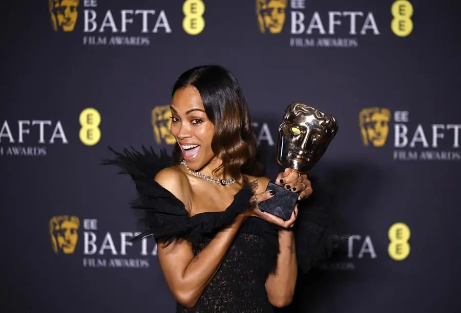 Zoe Saldaña trionfa ai Bafta 2025