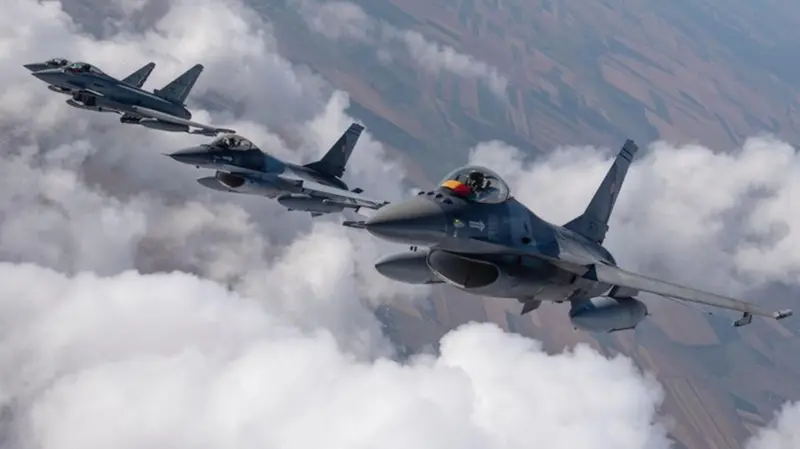 I caccia dell'aeronautica militare © www.giornaledibrescia.it