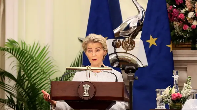 epa11929536 European Commission President Ursula von der Leyen speaks during a joint statement with Indian Prime Minister Narendra Modi (not pictured) at Hyderabad House in New Delhi, India, 28 February 2025. Von der Leyen is on a two-day visit to India to meet senior government officials and politicians. EPA/HARISH TYAGI