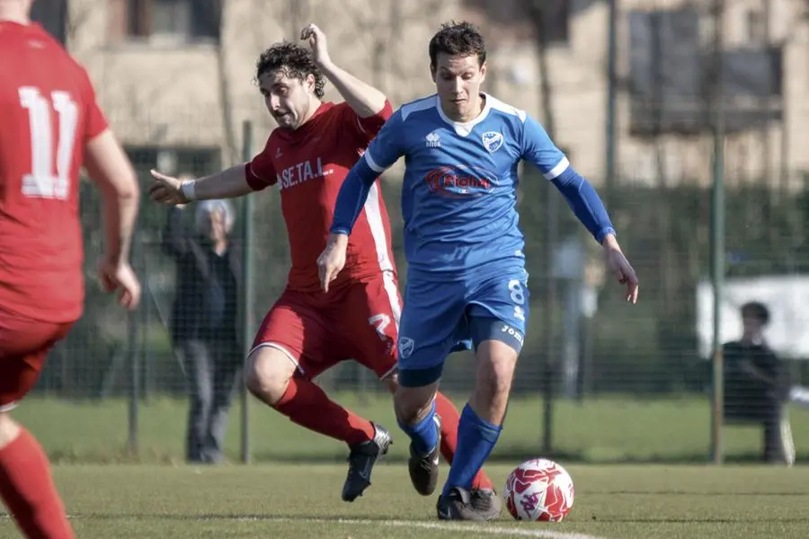 SPORT CALCIO FLERO SECONDA CATEGORIA FLERO REMEDELLO NELLA FOTO SORAGNA DEL FLERO E BRAGA DEL REMEDELLO 02-03-2025 PIERPAOLO PAPETTI AGENZIA NEWREPORTER