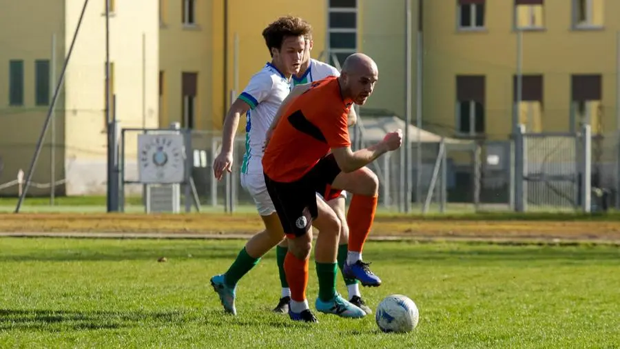 SPORT CALCIO PROMOZIONE VEROLESE - LODRINO NELLA FOTO CORRADI (VEROLESE) NADIRI (LODRINO) 02/03/2025 marazzani@newreporter