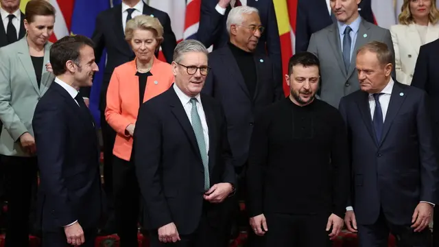 epa11935181 (L-R, front row) French President Emmanuel Macron, British Prime Minister Keir Starmer, Ukrainian President Volodymyr Zelensky, Polish Prime Minister Donald Tusk, (L-R, second row), Danish Prime Minister Mette Frederiksen, President of the European Commission Ursula Von der Leyen, President of the European Council Antonio Costa, Canadian Prime Minister Justin Trudeau, and Italyâ€™s Prime Minister Giorgia Meloni (R, back) gather for a family photo ahead of the plenary meeting during a summit on Ukraine, at Lancaster House in London, Britain, 02 March 2025. The British prime minister is hosting a summit of European leaders in London to discuss the ongoing war in Ukraine. EPA/NEIL HALL/POOL