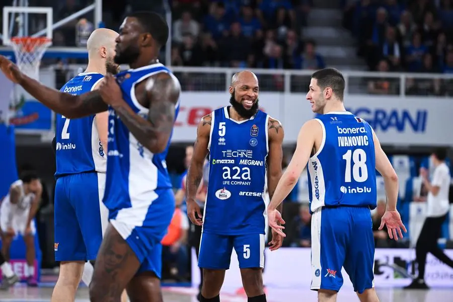 Basket, gli scatti di Germani-Cremona