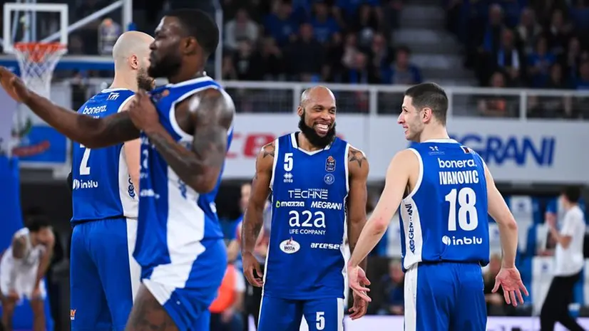 Basket, gli scatti di Germani-Cremona
