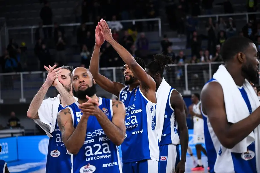 Basket, gli scatti di Germani-Cremona