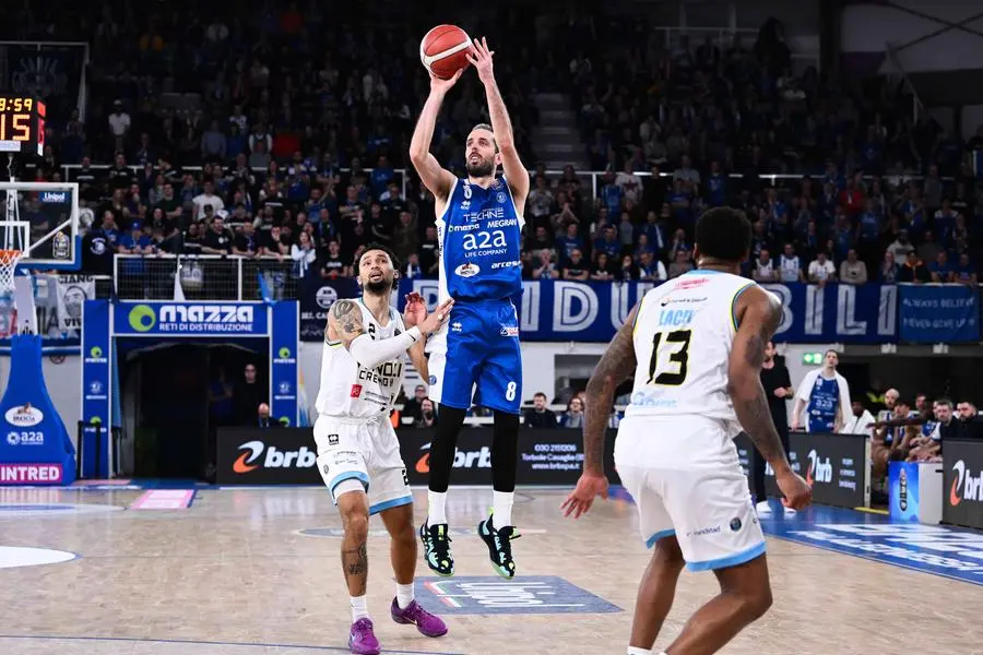 Basket, gli scatti di Germani-Cremona