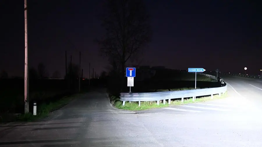TORBOLE CASAGLIA FRAZIONE PONTEGATELLO VIA DON SALVONI LA STRADA USATA COME PISTA PER LE GARE CLANDESTINE  REDAZIONE PROVINCIA 02-03-2025  GABRIELE STRADA NEW EDEN GROUP 