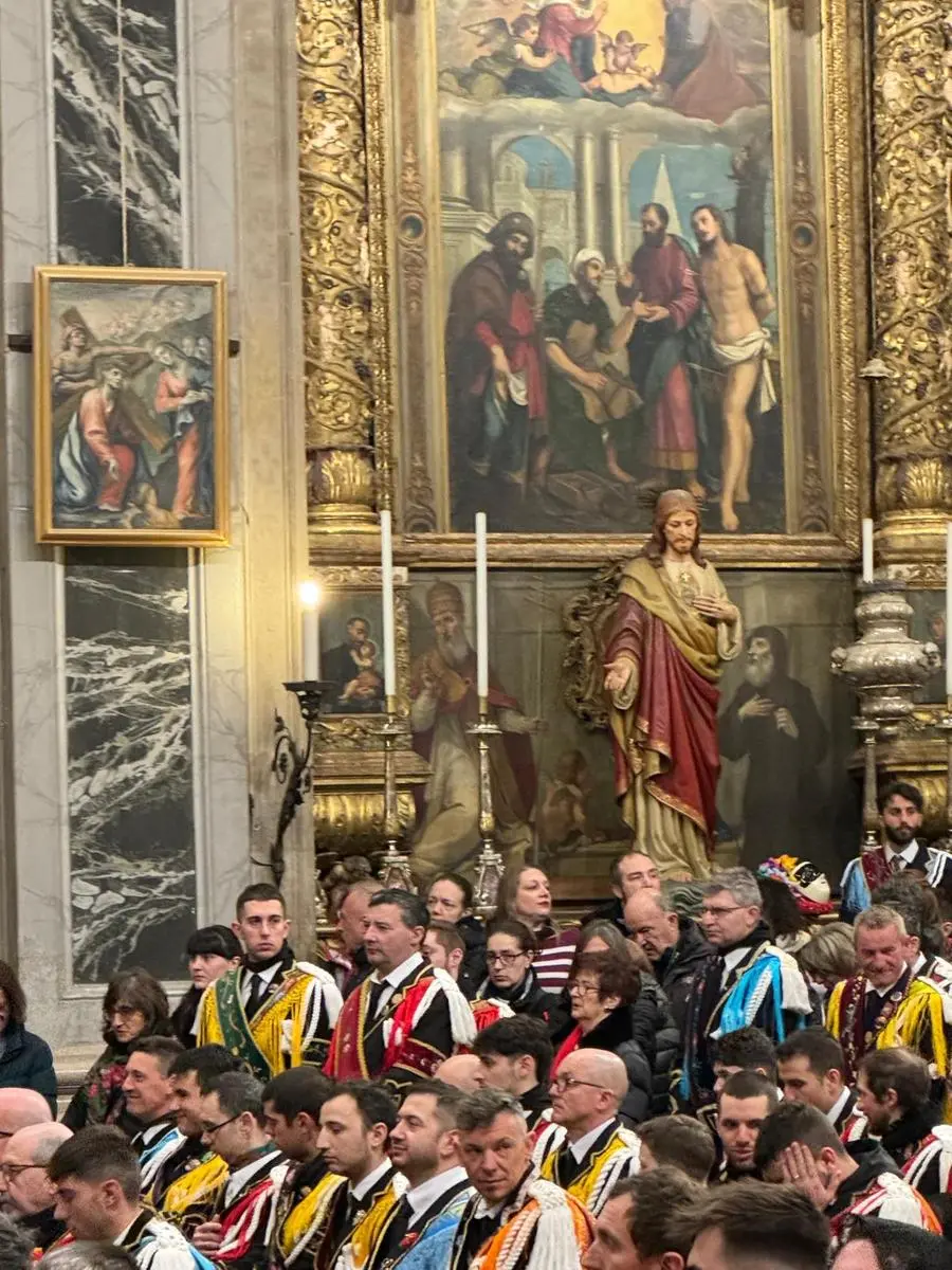 Carnevale di Bagolino, nella chiesa di San Giorgio la messa dedicata a «sunadúr e balarì»