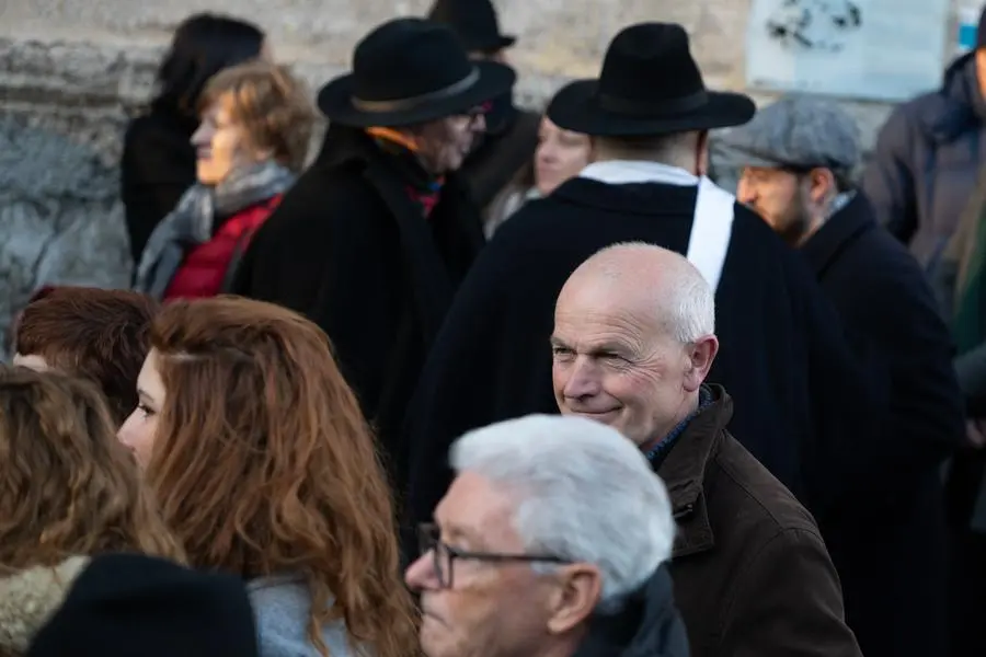 Carnevale di Bagolino, nella chiesa di San Giorgio la messa dedicata a «sunadúr e balarì»