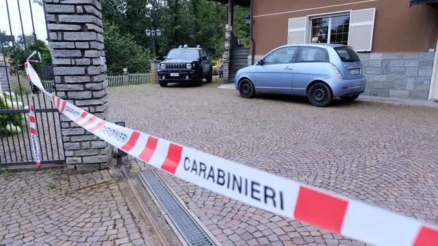Il luogo dove un anziano di 84 anni ha ucciso il figlio di 40 anni, con una spranga di ferro, al culmine di una lite, a Roletto, nel Torinese, 5 luglio 2024 ANSA