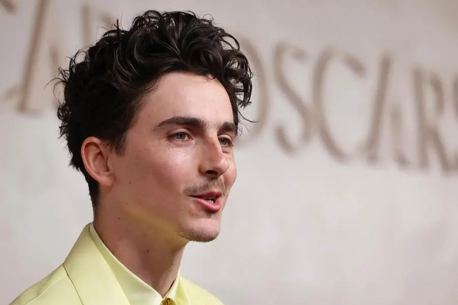 Thimotée Chalamet sul tappeto rosso degli Oscar 2025