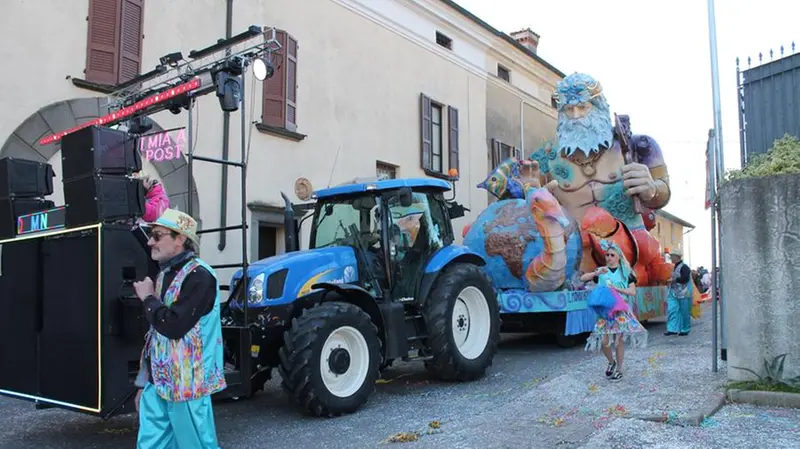 Il carro di Castel Goffredo - © www.giornaledibrescia.it