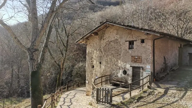 La malga di Prato della Noce, cuore della omonima riserva naturale