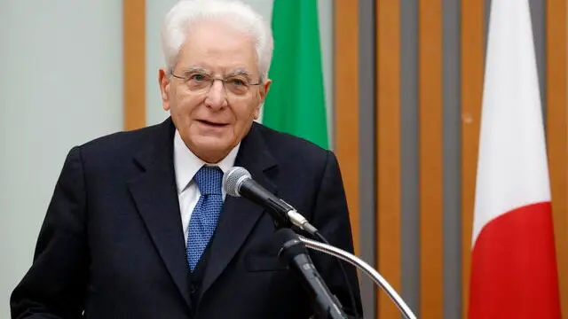 epa11941530 Italian President Sergio Mattarella delivers a speech at the Keidanren (Japan Business Federation) in Tokyo, Japan, 05 March 2025. Italian President Mattarella is on a state visit to Japan until 09 March. EPA/FRANCK ROBICHON