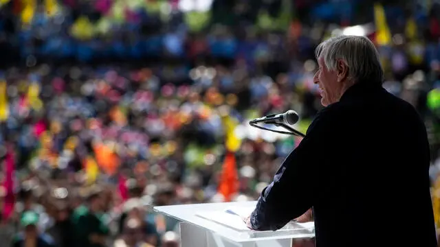 Don Ciotti durante il corteo promosso dall’Associazione Libera contro le mafie, in occasione della XXIX Giornata della Memoria e dell'Impegno in ricordo delle vittime innocenti delle mafie, Roma, 21 marzo 2024. ANSA/ANGELO CARCONI