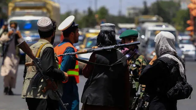 epa10386309 Taliban security stand guard at a roadside checkpoint a day after a blast at military zone of Kabul airport in Kabul, Afghanistan, 02 January 2023. Abdul Nafi Takkur, the spokesman of the Ministry of Interior, said that a number of people were killed in this explosion, but he did not cite any numbers. Although the Taliban, who seized power in August last year with the pullout of US troops, have not confirmed whether the recent blast was the result of an attack, Afghanistan has witnessed an increase in attacks over the past one year. The Afghan branch of the Islamic State (IS) terror group, has emerged as the main threat to the country's stability, although the Taliban denies that the armed organization poses a security challenge. EPA/STRINGER
