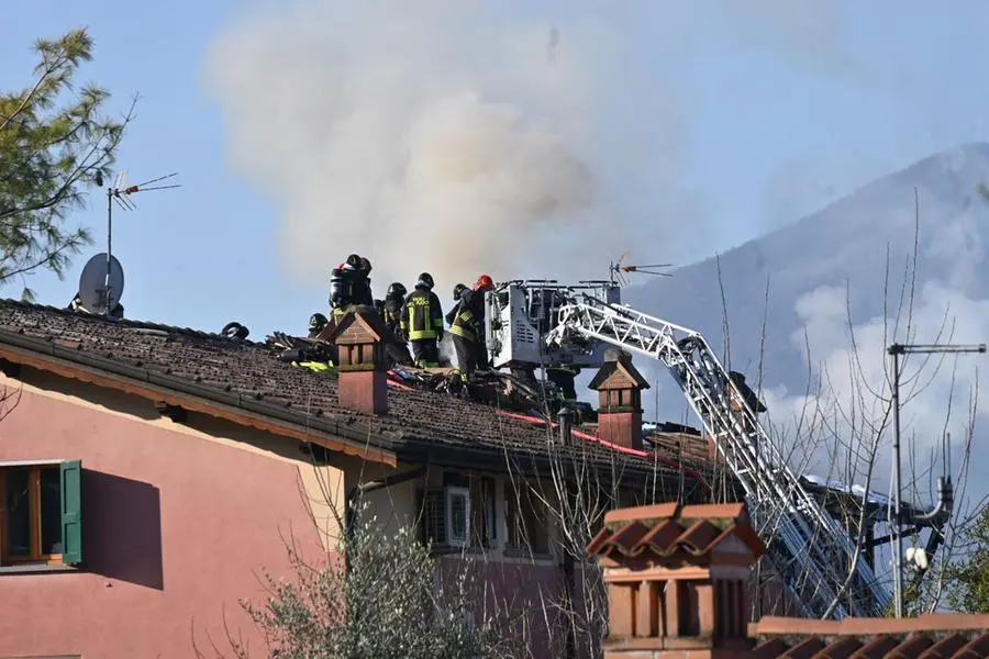 Il luogo dell'esplosione nel campeggio di Marone