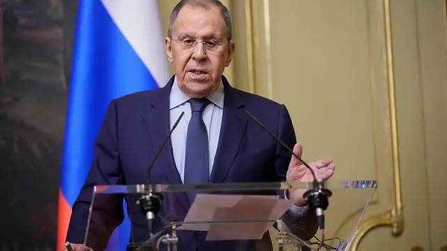 epa11943916 Russian Foreign Minister Sergei Lavrov speaks during a joint news conference with Zimbabwe's foreign minister following their talks in Moscow, Russia, 06 March 2025. EPA/PAVEL BEDNYAKOV / POOL