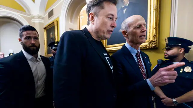 epa11942623 US Department of Government Efficiency's (DOGE) Elon Musk (C) arrives at the US Capitol for a closed-door meeting with Senate Republicans in Washington, DC, USA, 05 March 2025. Musks' appearance came shortly after the Supreme Court ruled that a lower court judge can order the Trump administration to pay out foreign aid. EPA/JIM LO SCALZO