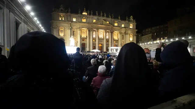 The Vatican's Cardinal Pro-Prefect of the Dicastery for Evangelization, Luis Antonio Tagle, leads a Rosary prayer for the health of Pope Francis who is hospitalized the Agostino Gemelli Hospital to a respiratory tract infection, in Saint Peter's Square, Vatican City, 25 February 2025. ANSA/ANGELO CARCONI
