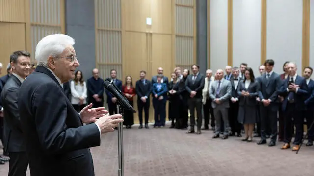 Il Presidente della Repubblica Sergio Mattarella incontra una selezionata rappresentanza della collettività italiana a Kyoto (foto di Francesco Ammendola - Ufficio per la Stampa e la Comunicazione della Presidenza della Repubblica)