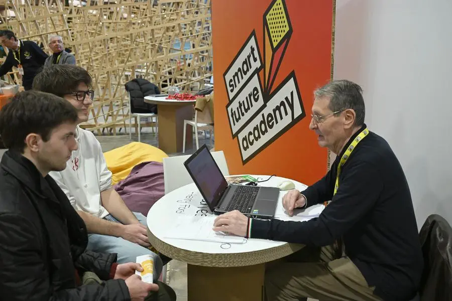 CRONACA BRESCIA EXPO FUTURA 2025 FUTURE  BLUE ARENA CASE GREEN LA SFIDA PER  LE IMPRESEL'OPPORTUNITA' PER IL PAESE NELLA FOTO SMART FUTURE ACADEMY   08/03/2025 newreporter©favretto 