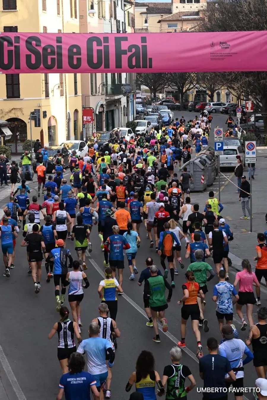 La partenza della Brescia Art Marathon in via san Faustino