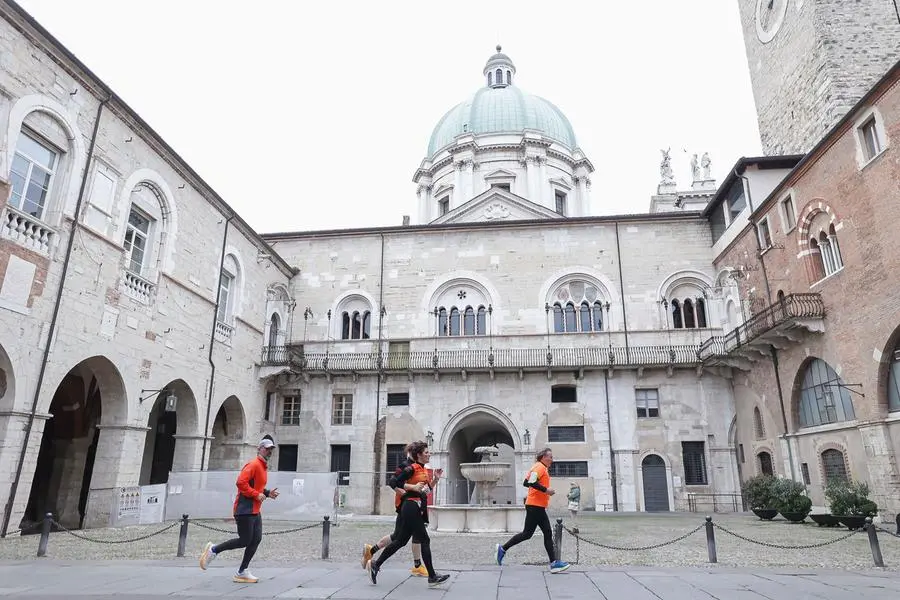 Brescia Art Marathon, i corridori in centro città