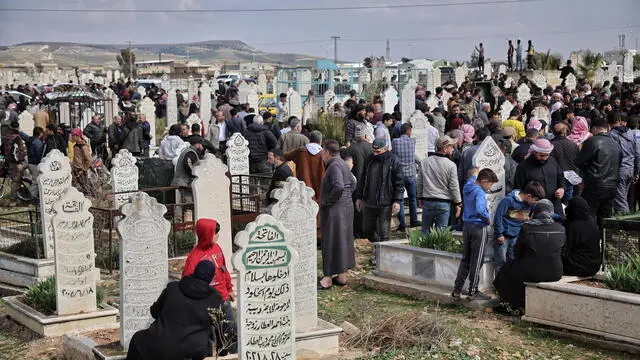 epa11952243 Syrian mourners attend the funeral of a member of the Syrian security forces killed in an attack by groups loyal to the ousted President Bashar al-Assad, in Hama province, Syria, 09 March 2025. According to the UK-based Syrian Observatory of Human Rights, more than 1,000 people were killed in two days of violence in the coastal province of Latakia, including 745 civilians, 125 Syrian security forces and 148 loyalists of former president Bashar al-Assad. EPA/BILAL AL HAMMOUD