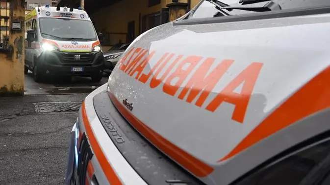 Ambulanze per soccorrere gli studenti intossicati dallo spray al peperoncino (foto di archivio) - © www.giornaledibrescia.it