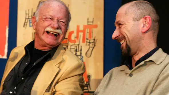 01/3/06 genova. Presentato libro di gino paoli scrittoa aquattro mani con il figlio giovanni "sapore di note". - foto luca zennaro\ansa -