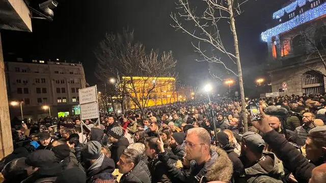 Proteste in Serbia, opposizione chiede ripetizione voto a Belgrado