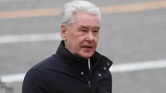 epa09186794 Mayor of Moscow Sergei Sobyanin arrives to attend the Victory Day military parade in the Red Square in Moscow, Russia, 09 May 2021. The Victory Day military parade takes place annually on 09 May in the Red Square to mark the surrender of Nazi Germany in 1945. EPA/MAXIM SHIPENKOV